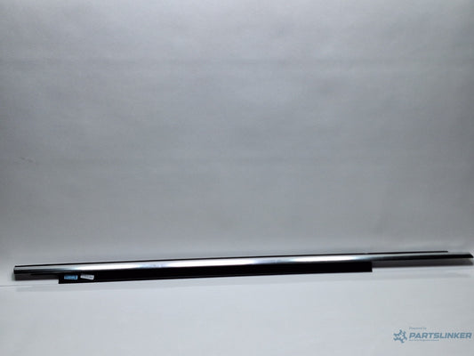 Ornament crom usa dreapta fata AUDI A4 IV 8K2, B8 2007 - 2015 TDI CAGB, CJCB, CSUB 8K0853284J