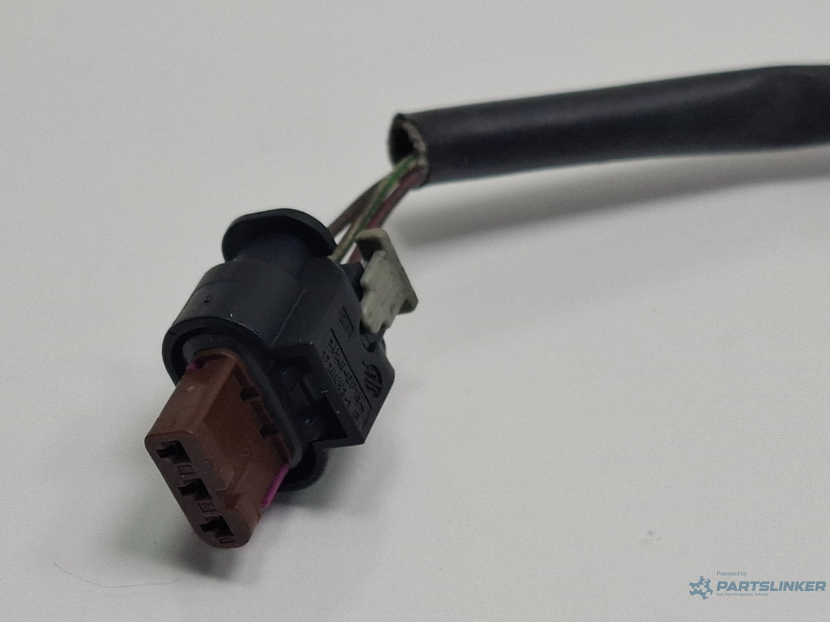 Mufa conector 3 pini AUDI A4 IV 8K2, B8 2007 - 2015 TDI CAGB, CJCB, CSUB 4F0973703A
