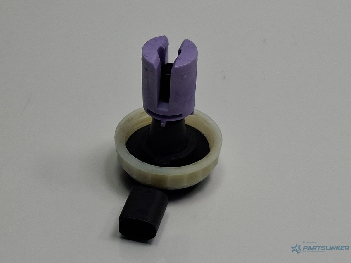Capac rezervor lichid frana AUDI A4 IV 8K2, B8 2007 - 2015 TDI CAGB, CJCB, CSUB 8K0611357
