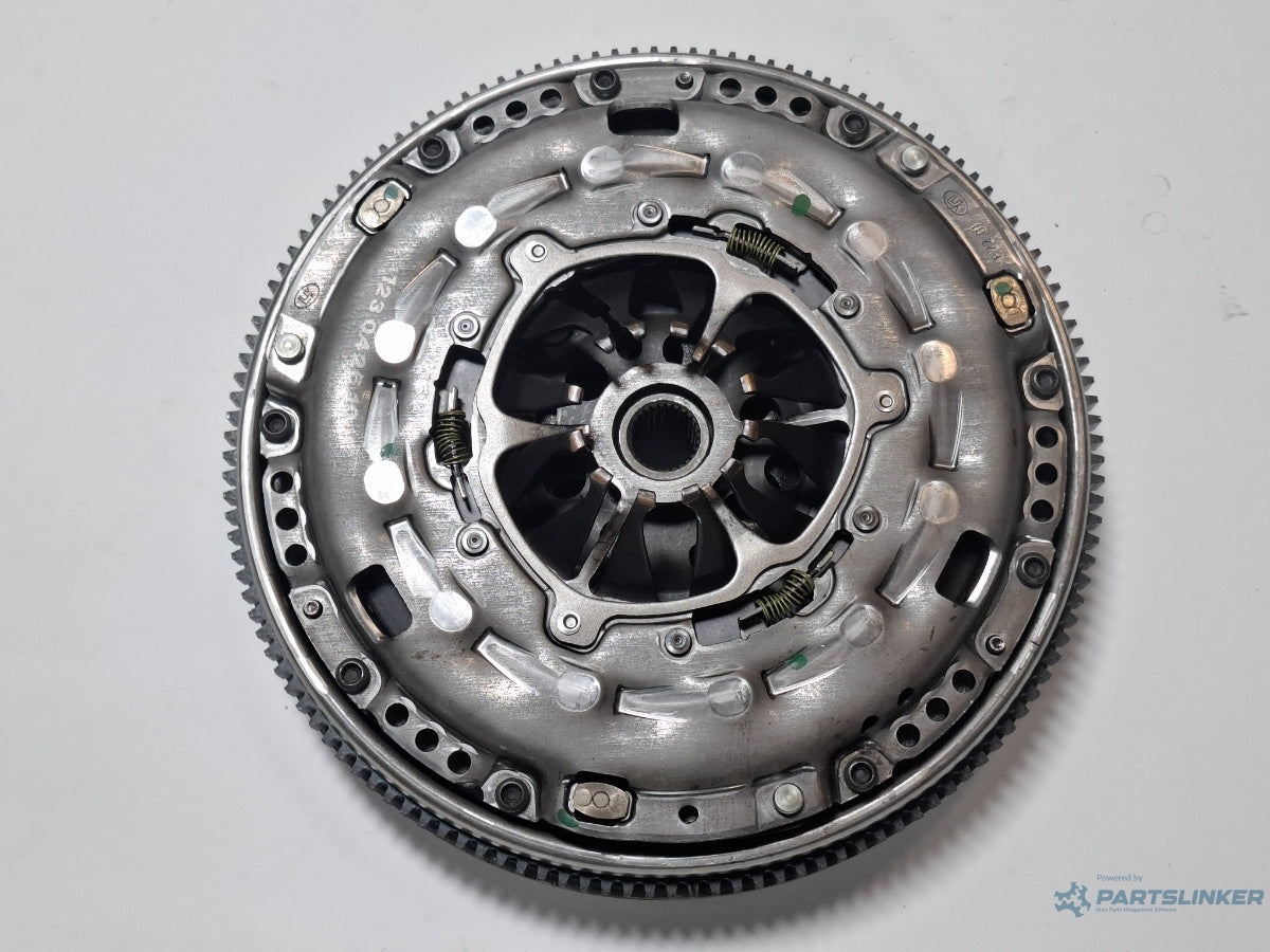 Kit ambreiaj complet VOLKSWAGEN GOLF VI 5K1 2008 - 2013 TDI CBDC, CLCA SACHS 03G105266BM , 123042610