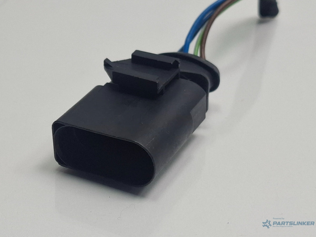 Mufa conector 4 pini VOLKSWAGEN GOLF VI 5K1 2008 - 2013 TDI CBDC, CLCA 1K0973604
