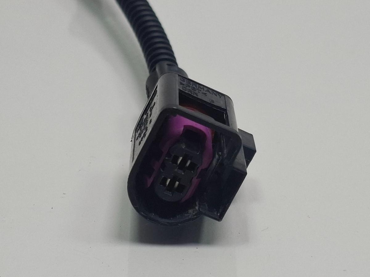 Mufa conector 2 pini VOLKSWAGEN GOLF VI 5K1 2008 - 2013 TDI CBDC, CLCA 4D0971992