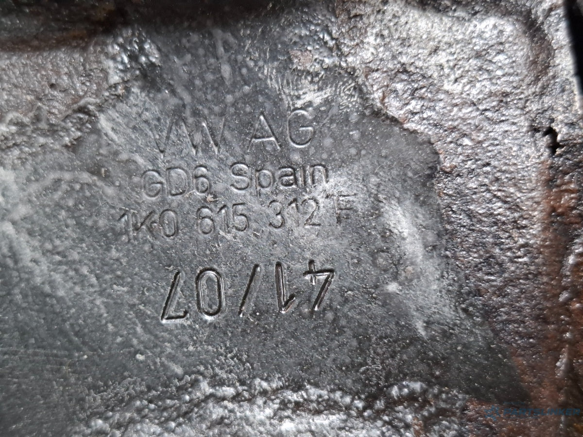 Fuzeta dreapta fata VOLKSWAGEN PASSAT Variant 3C5 2005 - 2011 TDI BKC, BLS, BXE 3C0407254F , 1K0615312F