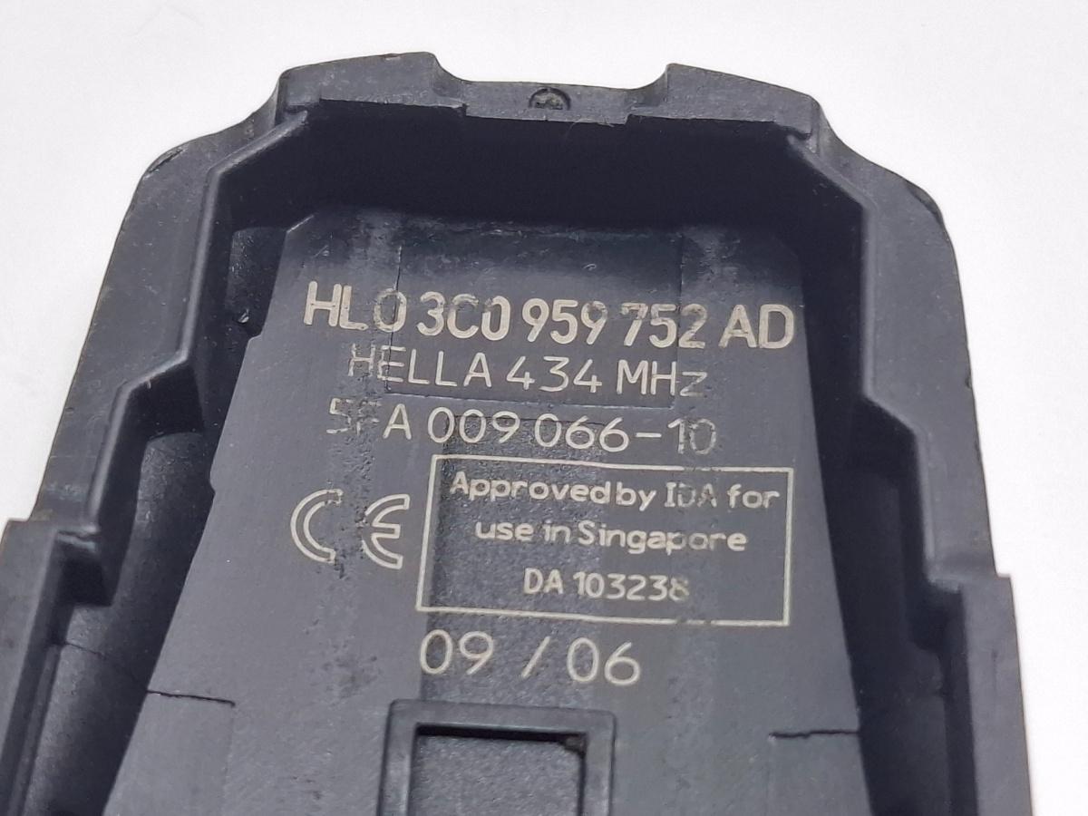 Telecomanda cheie VOLKSWAGEN PASSAT Variant 3C5 2005 - 2011 TDI BMP HELLA 5FA00906610 3C0959752AD