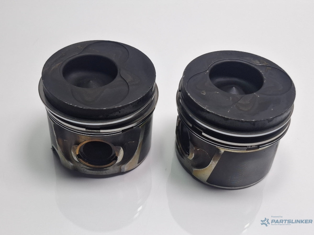 Piston 1/2 VOLKSWAGEN GOLF V 1K1 2003 - 2009 TDI BKC, BLS, BXE MAHLE  038 107 065 LG