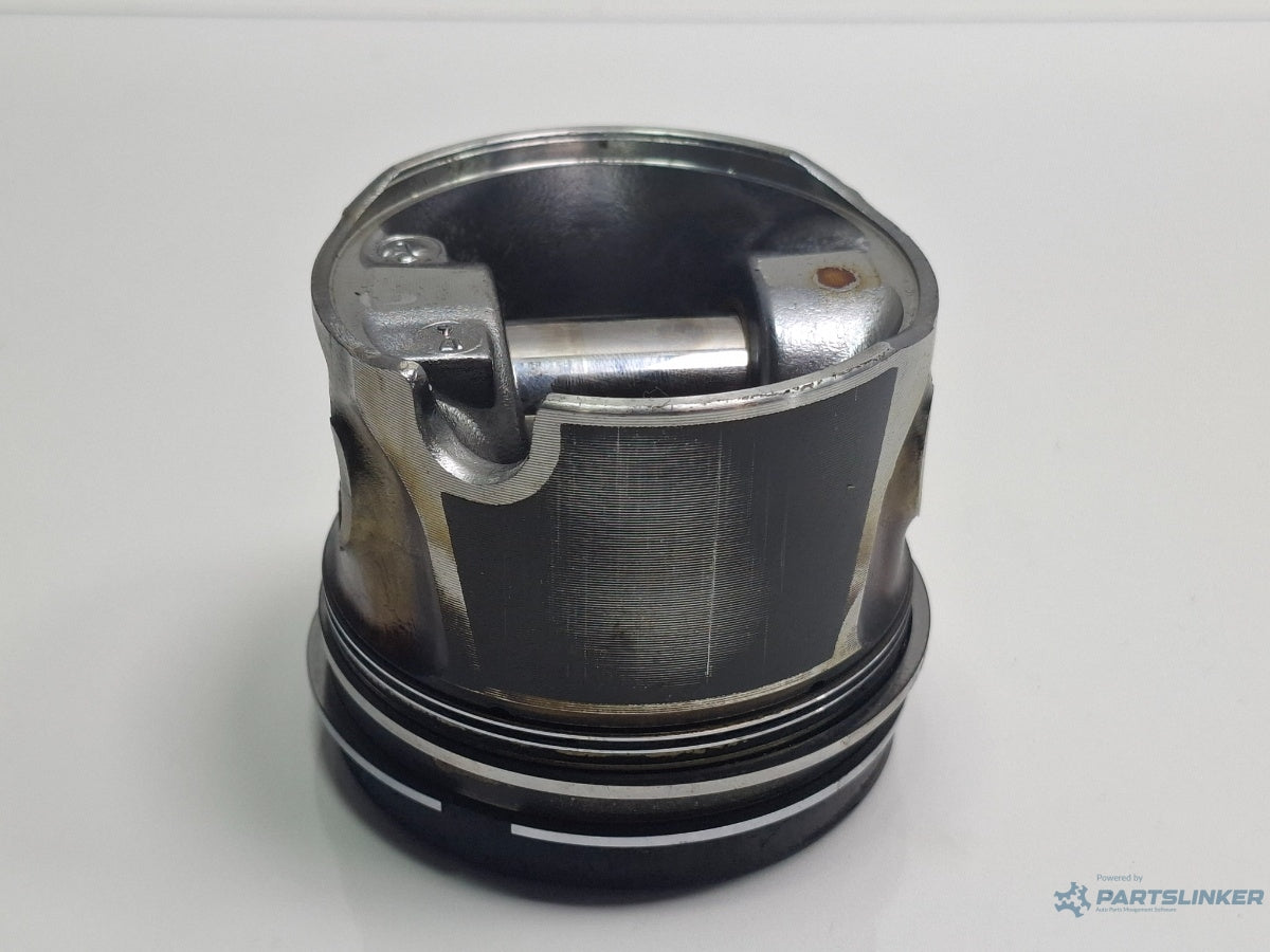 Piston 3/4 VOLKSWAGEN GOLF V 1K1 2003 - 2009 TDI BKC, BLS, BXE MAHLE 038107065LH