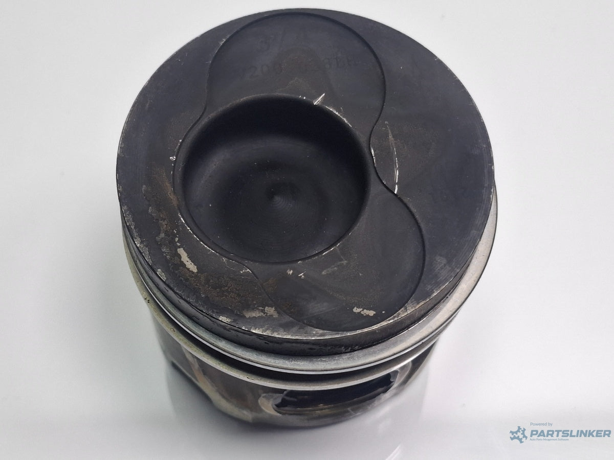 Piston 3/4 VOLKSWAGEN GOLF V 1K1 2003 - 2009 TDI BKC, BLS, BXE MAHLE 038107065LH