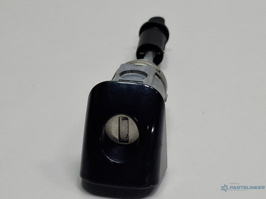 Butuc usa dreapta fata AUDI A4 IV 8K2, B8 2007 - 2015 TDI CAGB, CJCB, CSUB 8T2837168