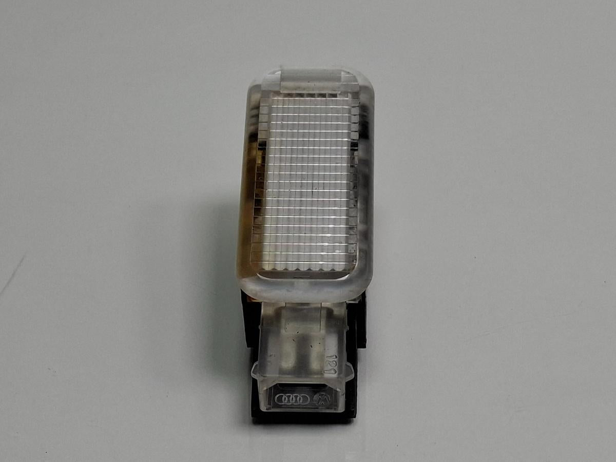 Lampa usa AUDI A4 IV Avant 8K5, B8 2011 2.0 TDI CAGA 105KW|143HP 2011