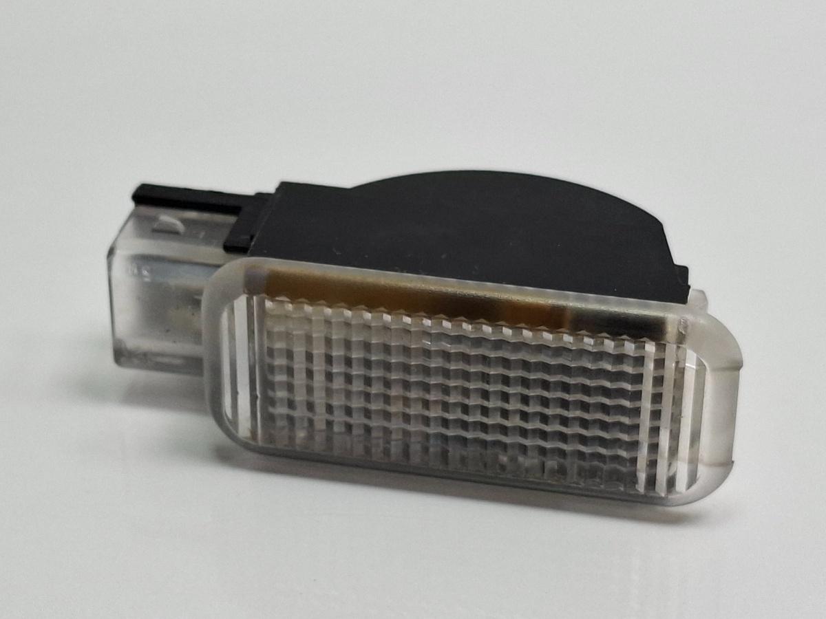Lampa usa AUDI A4 IV Avant 8K5, B8 2011 2.0 TDI CAGA 105KW|143HP 2011