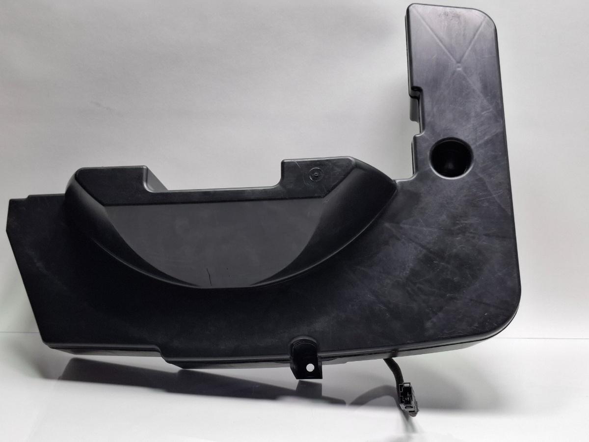 Subwoofer AUDI A4 IV Avant 8K5, B8 2011 2.0 TDI CAGA 105KW|143HP 2011