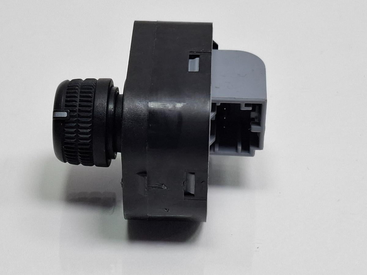 Buton reglaj oglinzi AUDI A4 IV Avant 8K5, B8 2011 2.0 TDI CAGA 105KW|143HP 2011