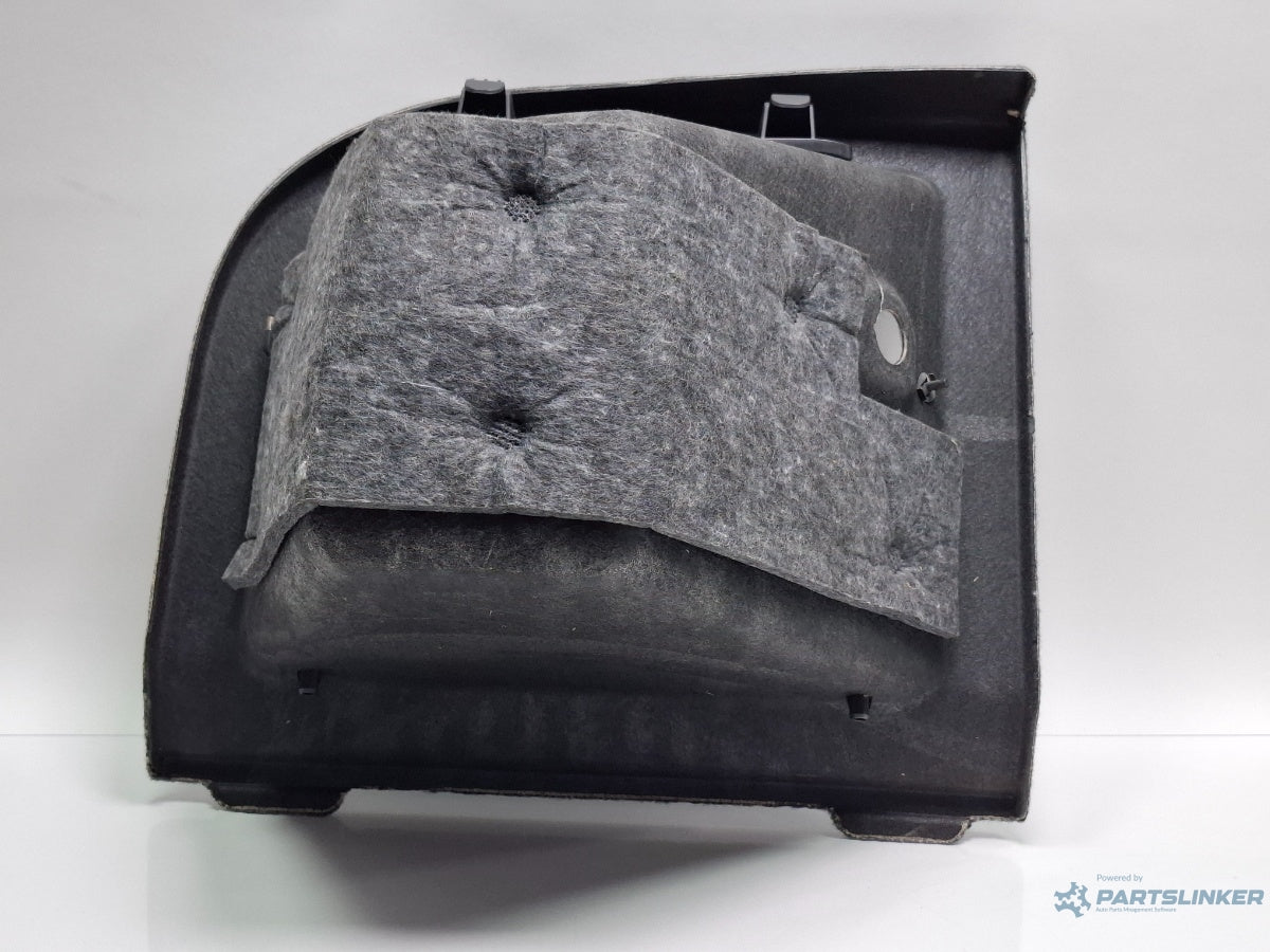 Ornament depozitare lateral  portbagaj  dreapta AUDI A4 IV Avant 8K5, B8 2007 - 2015 TDI CAGA, CJCA, CMEA, CMFA 8K9863990