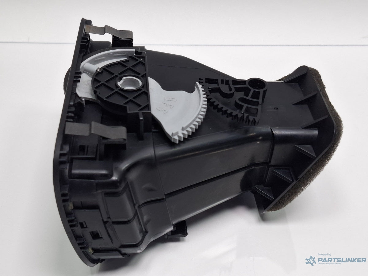 Grila ventilatie bord dreapta VOLKSWAGEN GOLF VI 5K1_ 2008 - 2012 TDi BlueMotion CAYC 5K0819710D , 5K0819704K