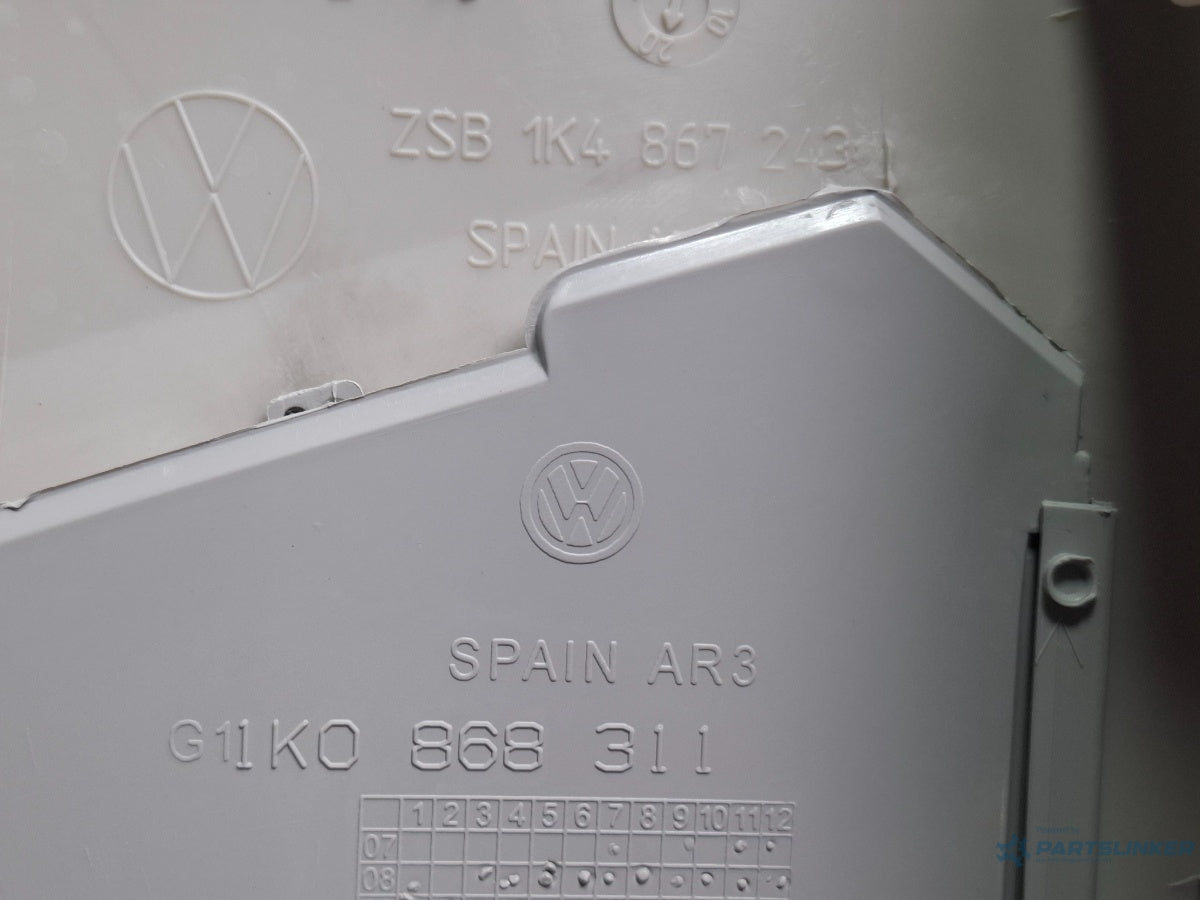 Ornament stalp centura stanga VOLKSWAGEN GOLF VI 5K1_ 2008 - 2012 TDi BlueMotion CAYC 1K4867243 , 1K0868311