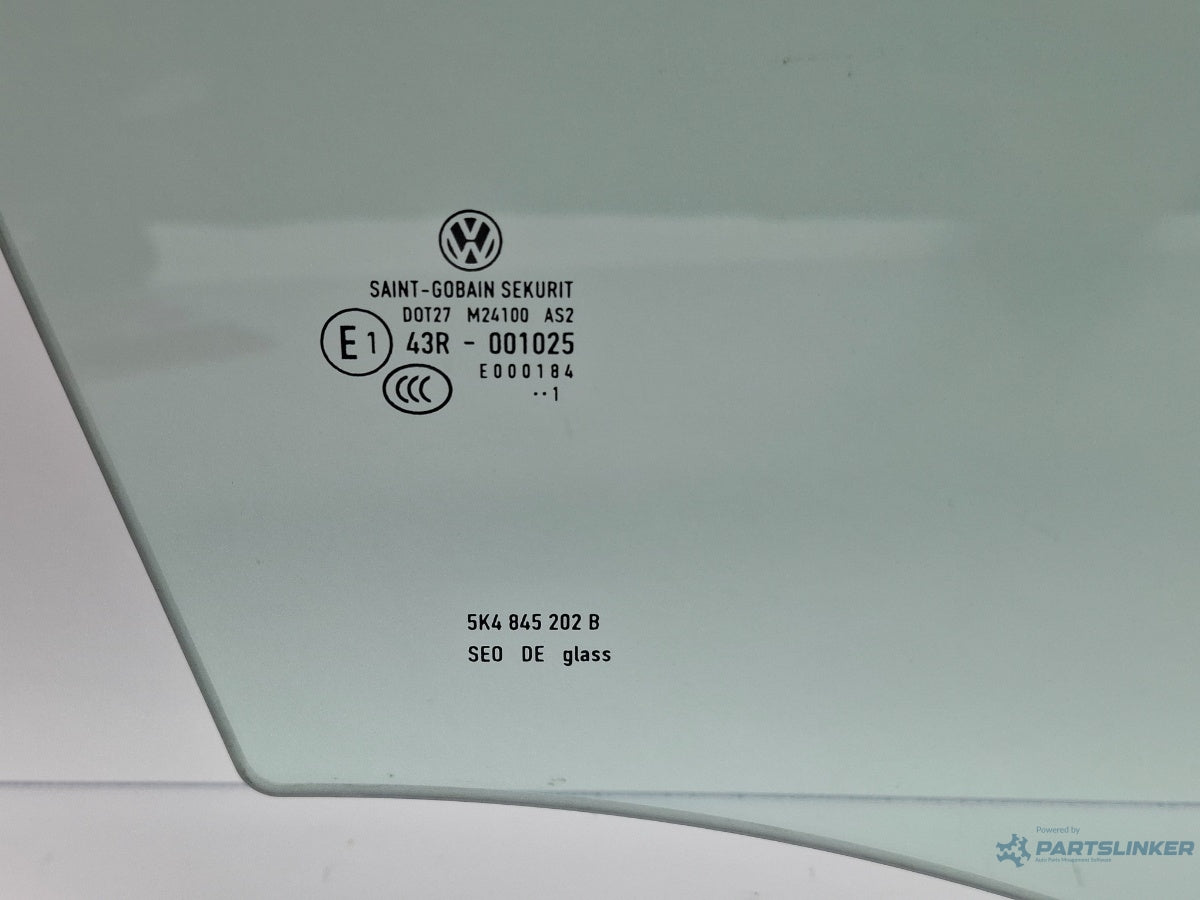 Geam usa dreapta fata VOLKSWAGEN GOLF VI 5K1_ 2008 - 2012 TDi BlueMotion CAYC SAINT-GOBAIN 43R-001025 5K4845202B