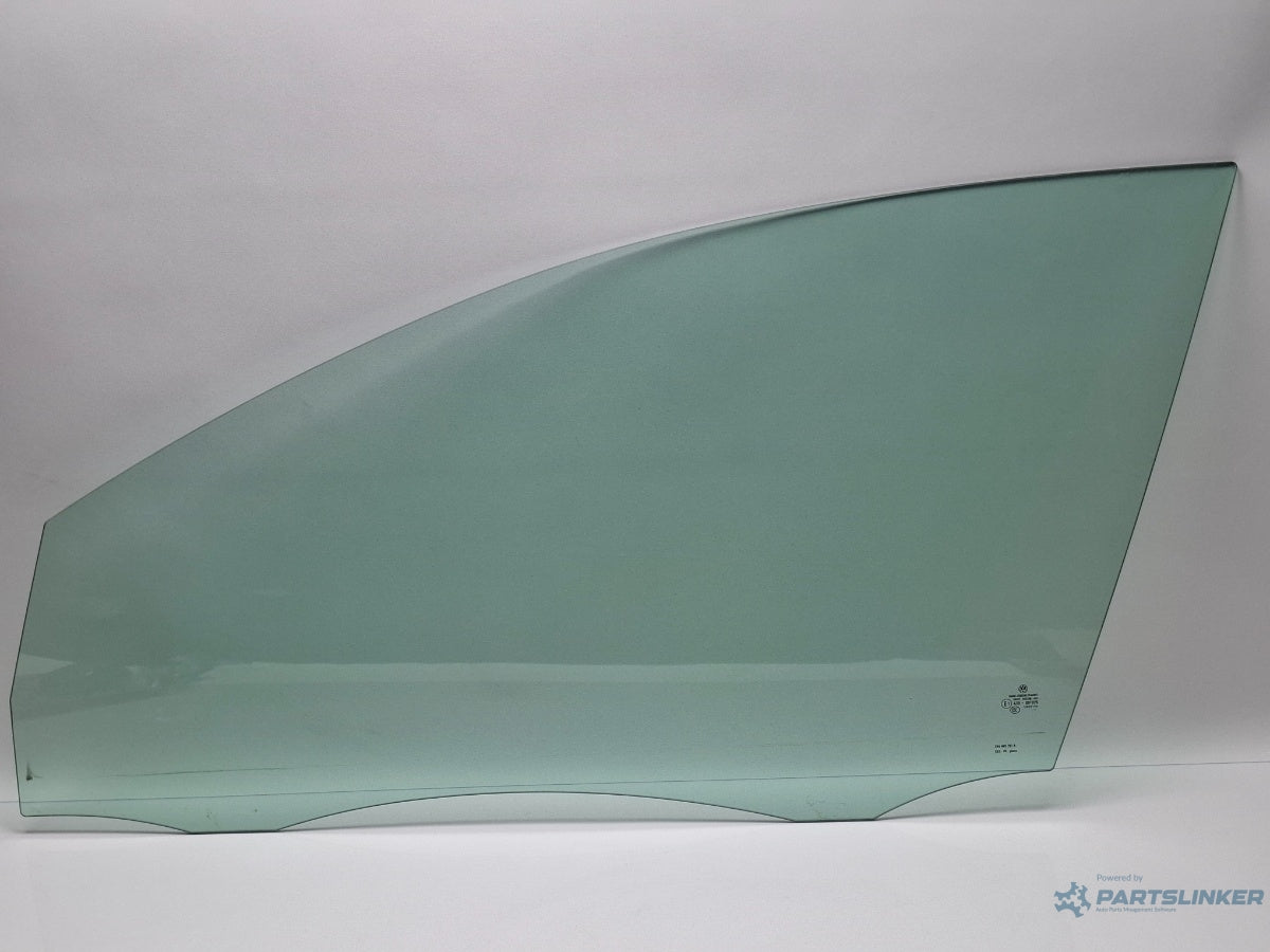 Geam usa stanga fata VOLKSWAGEN GOLF VI 5K1_ 2008 - 2012 TDi BlueMotion CAYC SAINT-GOBAIN 43R-001025 5K4845201B