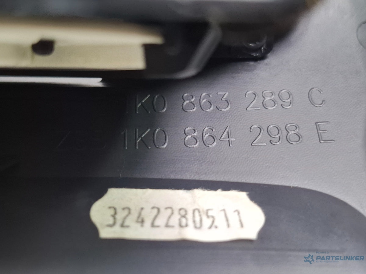 Grila ventilatie cotiera spate VOLKSWAGEN GOLF VI 5K1_ 2008 - 2012 TDi BlueMotion CAYC 1K0819203A , 1K0863289C