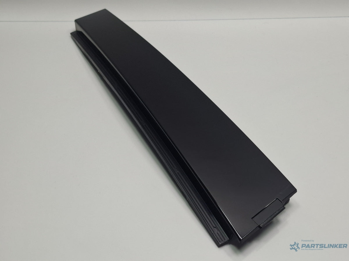 Ornament exterior usa stanga spate VOLKSWAGEN GOLF VI 5K1_ 2008 - 2012 TDi BlueMotion CAYC 5K6839901B