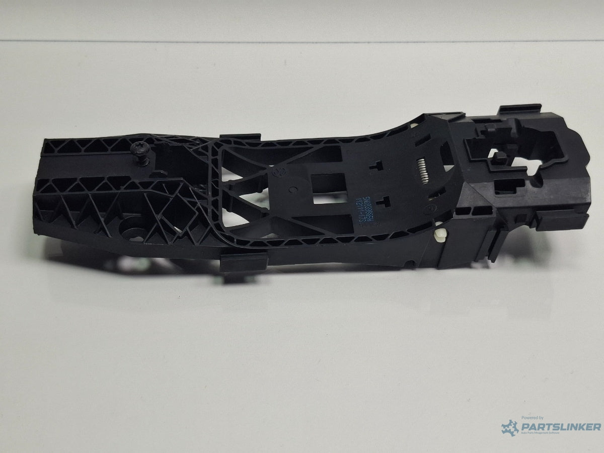 Suport maner usa stanga fata VOLKSWAGEN GOLF VI 5K1_ 2008 - 2012 TDi BlueMotion CAYC 5N0837885H