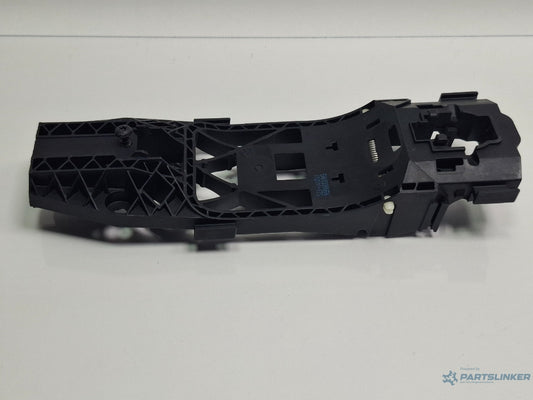 Suport maner usa stanga fata VOLKSWAGEN GOLF VI 5K1_ 2008 - 2012 TDi BlueMotion CAYC 5N0837885H