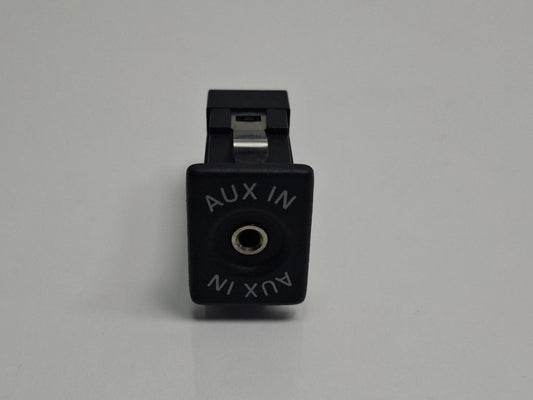 Conector AUX VOLKSWAGEN GOLF VI 5K1_ 2011 TDi BlueMotion CAYC 77KW|105HP 2011
