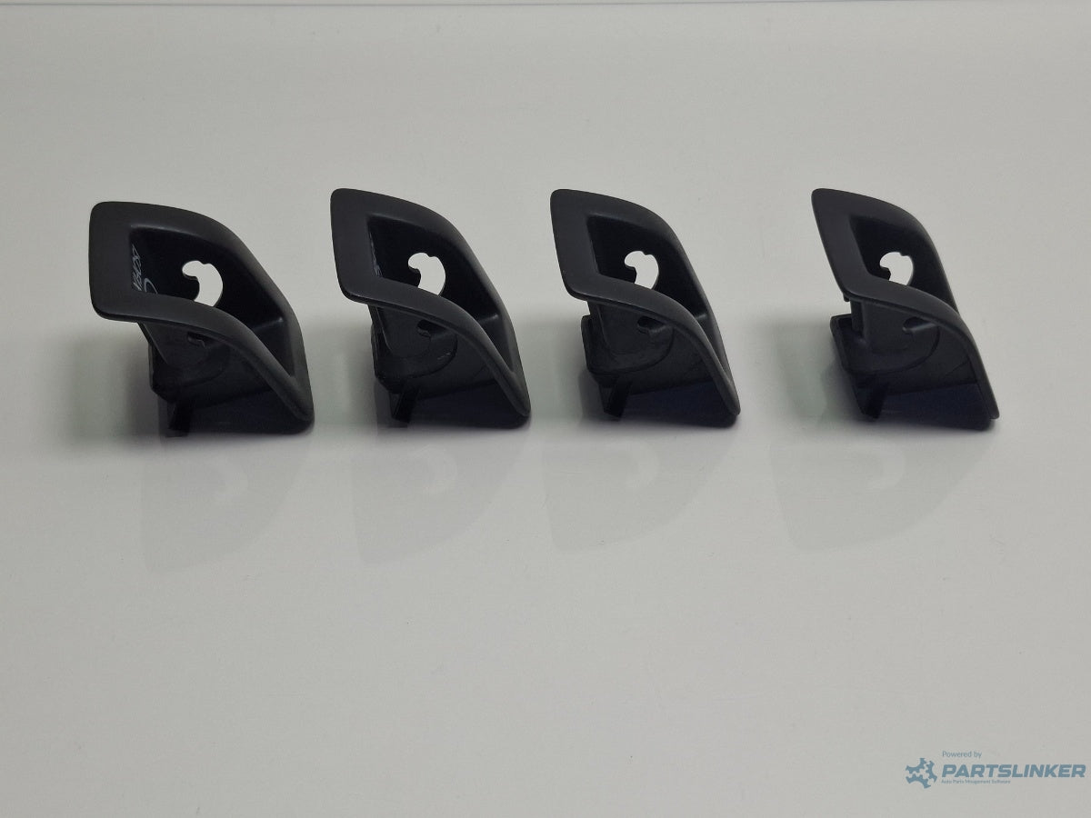 Capace ISOFIX VOLKSWAGEN GOLF VI 5K1_ 2008 - 2012 TDi BlueMotion CAYC 1K0887233