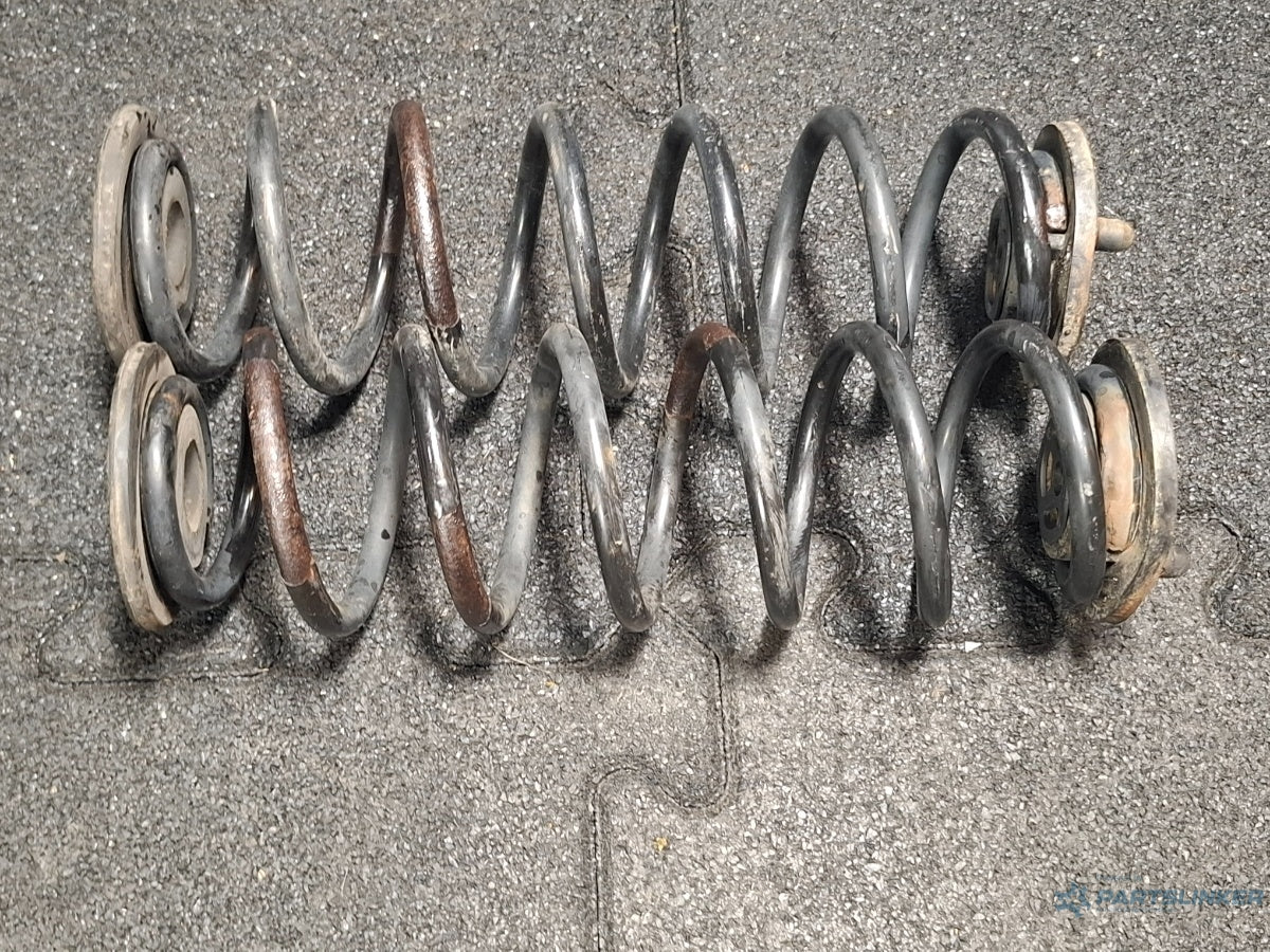 Arcuri spate VOLKSWAGEN GOLF VI 5K1_ 2008 - 2012 TDi BlueMotion CAYC 1K0511115BC