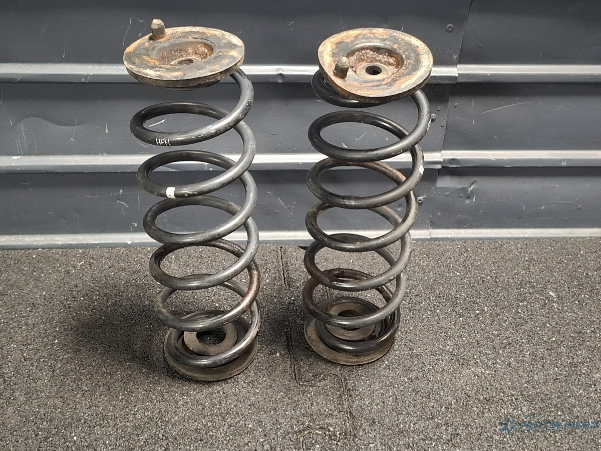 Arcuri spate VOLKSWAGEN GOLF VI 5K1_ 2008 - 2012 TDi BlueMotion CAYC 1K0511115BC