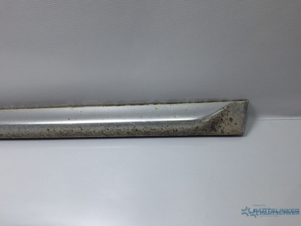 Bandou inferior usa  dreapta fata AUDI A6 III Allroad 4FH, C6 2006 - 2011 TDI quattro CANC 4F9853060C