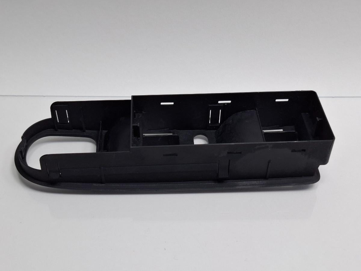 Ornament butoane geamuri electrice VOLKSWAGEN GOLF VI 5K1_ 2011 TDi BlueMotion CAYC 77KW|105HP 2011