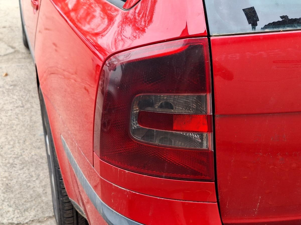 Lampa spate / Stop stanga SKODA OCTAVIA II Combi 1Z5 2004 - 20132.0 TDI 16V BKD, CFHC, CLCB