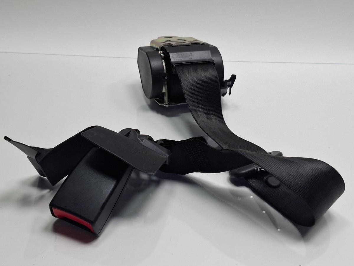 Centura siguranta mijloc spate AUDI A4 IV 8K2, B8 2007 - 20152.0 TDI CAGB, CJCB, CSUB 8K0857807AE
