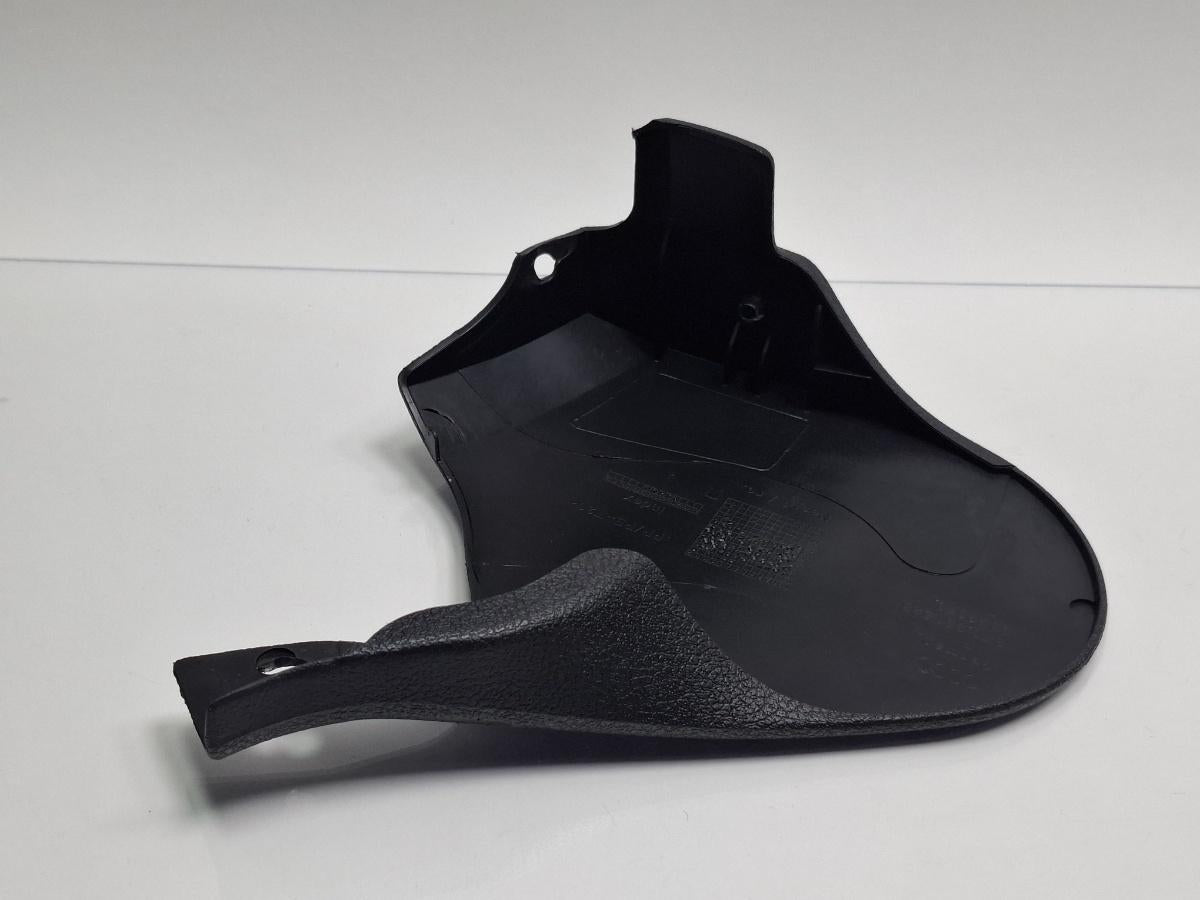 Ornament scaun dreapta fata AUDI A4 IV 8K2, B8 2007 - 20152.0 TDI CAGB, CJCB, CSUB 8T0881328