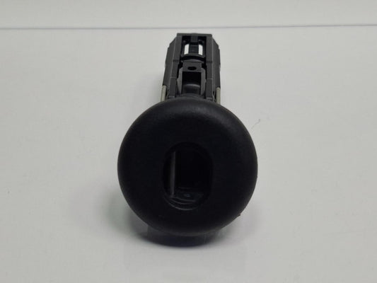 Maneta levier blocare tetiera  spate AUDI A4 IV 8K2, B8 2007 - 20152.0 TDI CAGB, CJCB, CSUB 8T0886920