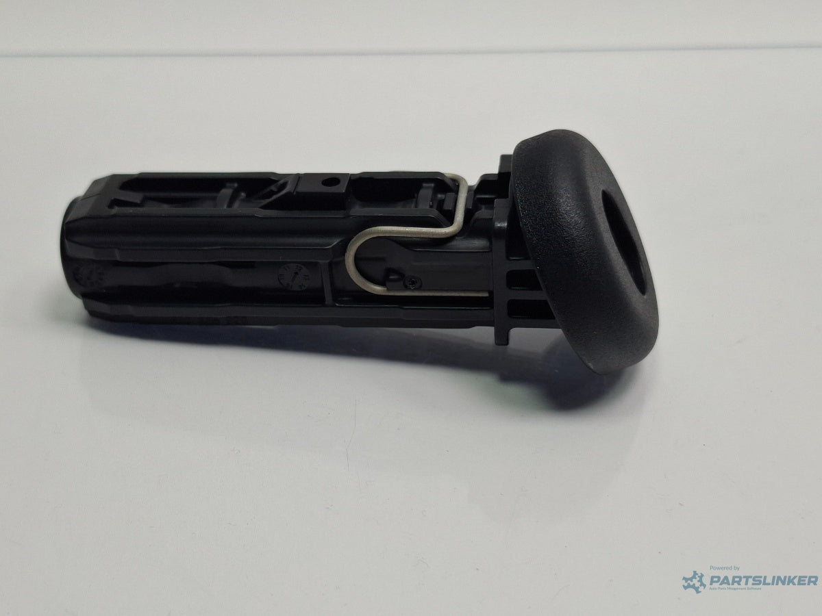 Maneta levier blocare tetiera  spate AUDI A4 IV 8K2, B8 2007 - 20152.0 TDI CAGB, CJCB, CSUB 8T0886920