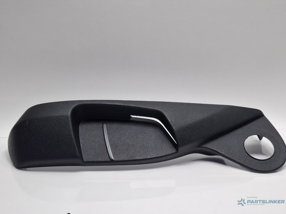 Ornament scaun dreapta fata AUDI A4 IV 8K2, B8 2007 - 20152.0 TDI CAGB, CJCB, CSUB 8T0881326