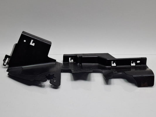 Deflector aer radiatoare dreapta VOLKSWAGEN PASSAT Variant 3C5 2005 - 20112.0 TDI BMP 3C0121284