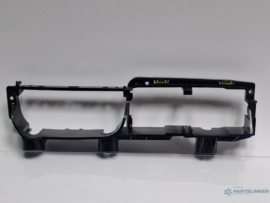 Suport maner interior portiera fata stanga SKODA SUPERB 3U4 2001 - 20081.9 TDI AVF, AWX 3U1867179