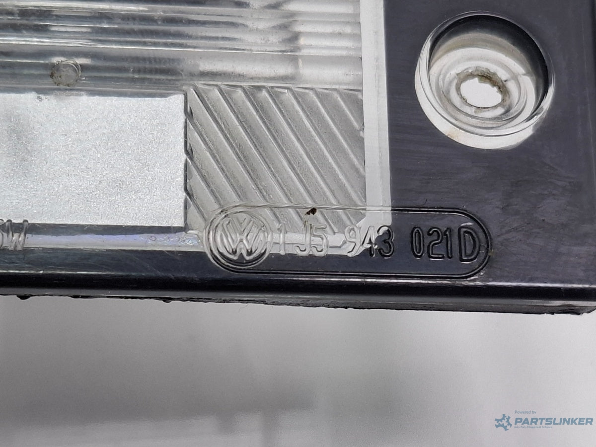 Lampa numar inmatriculare VOLKSWAGEN TIGUAN 5N_ 2007 - >2.0 TDI 4motion CBAB, CFFB, CLJA 1J5943021D