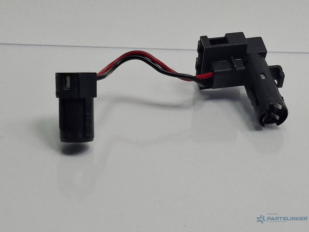 Soclu stop haion stanga VOLKSWAGEN TIGUAN 5N_ 2007 - >2.0 TDI 4motion CBAB, CFFB, CLJA 5N0945263