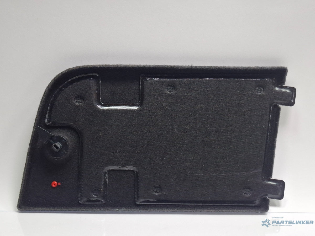 Capac ornament portbagaj stanga VOLKSWAGEN TIGUAN 5N_ 2007 - >2.0 TDI 4motion CBAB, CFFB, CLJA 5N0867461