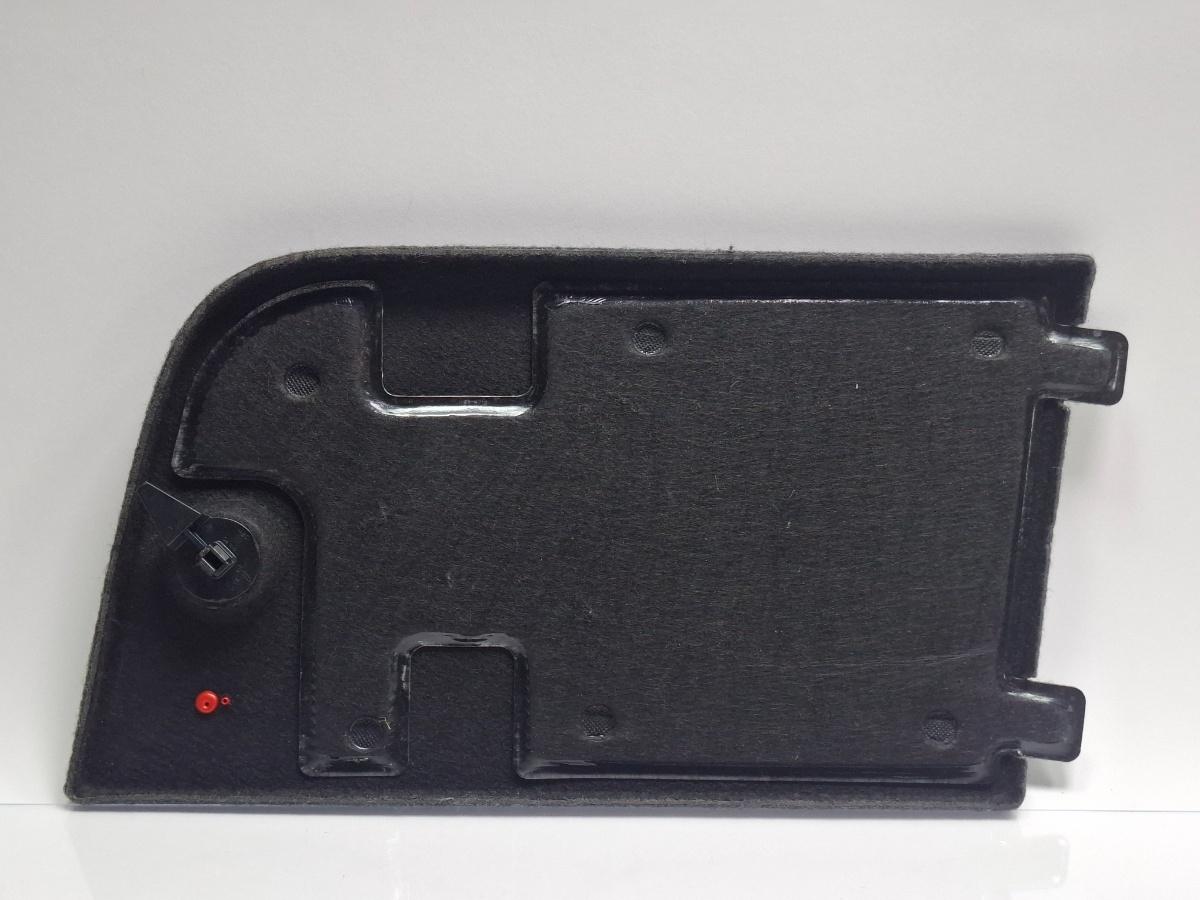 Capac ornament portbagaj stanga VOLKSWAGEN TIGUAN 5N_ 2007 - >2.0 TDI 4motion CBAB, CFFB, CLJA 5N0867461