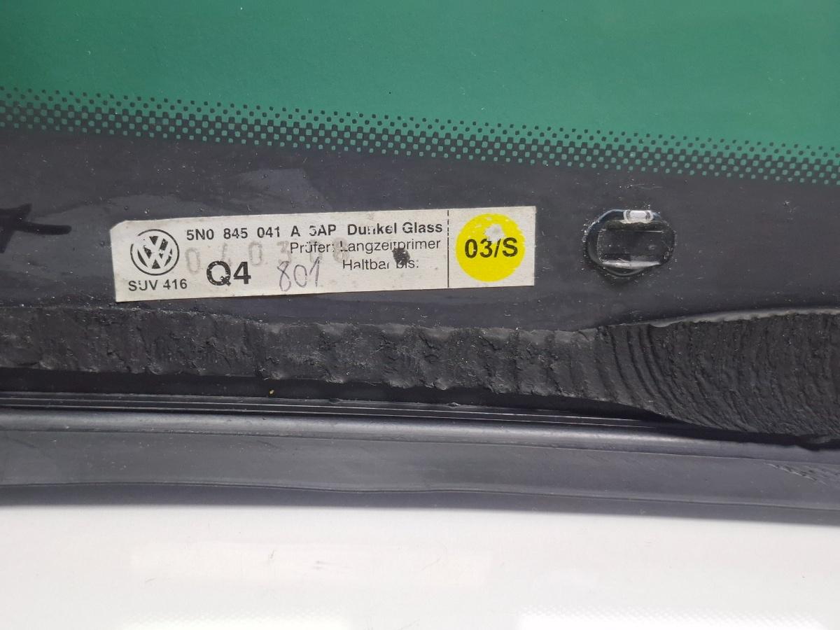 Geam lateral privacy stanga spate VOLKSWAGEN TIGUAN 5N_ 2007 - >2.0 TDI 4motion CBAB, CFFB, CLJA 5N0845041A