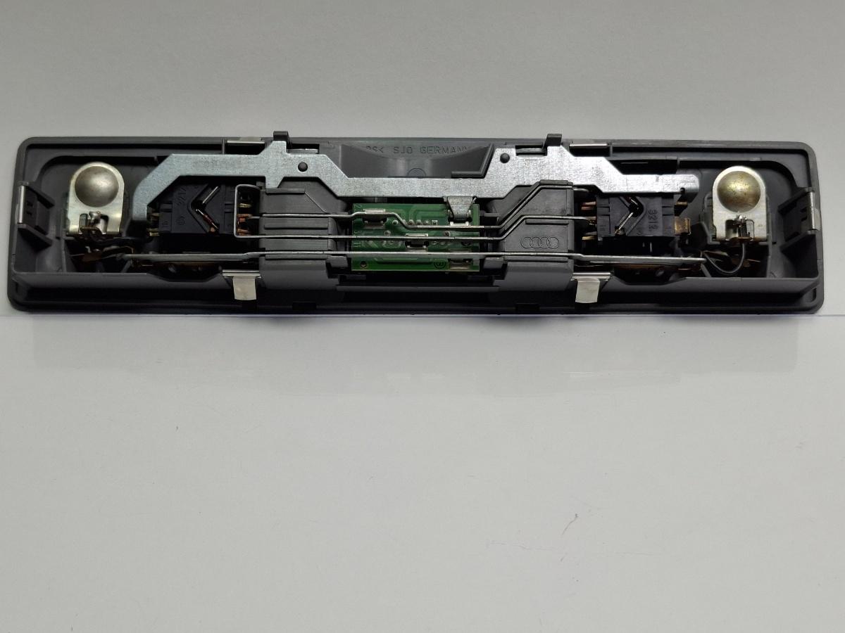 Plafoniera lumini spate AUDI A6 II 4B2, 4B4, C5 1997 - 20052.5 TDI AKE, BAU, BDH, BND