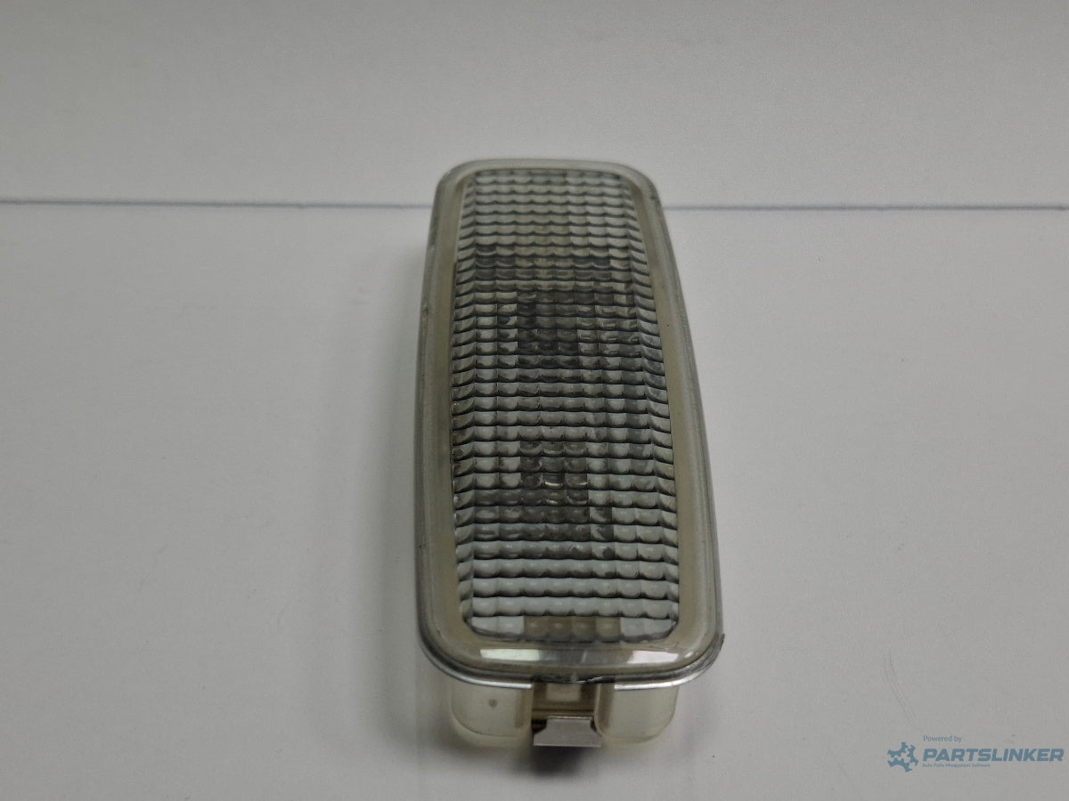 Lampa interior AUDI A6 II 4B2, 4B4, C5 1997 - 2005 2.5 TDI AKE, BAU, BDH, BND 8L0947105A