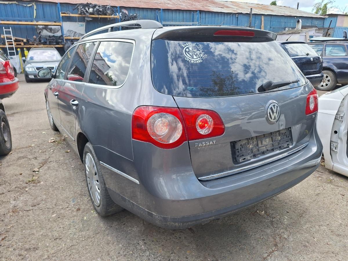 Dezmembrez VOLKSWAGEN PASSAT Variant 3C5 2008 1.9 TDI BLS 77KW|105HP