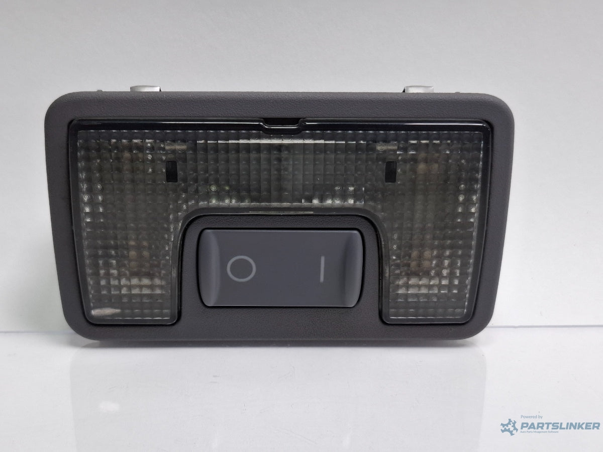 Plafoniera spate AUDI A6 II 4B2, 4B4, C5 1997 - 20052.5 TDI AKE, BAU, BDH, BND 4B9947123