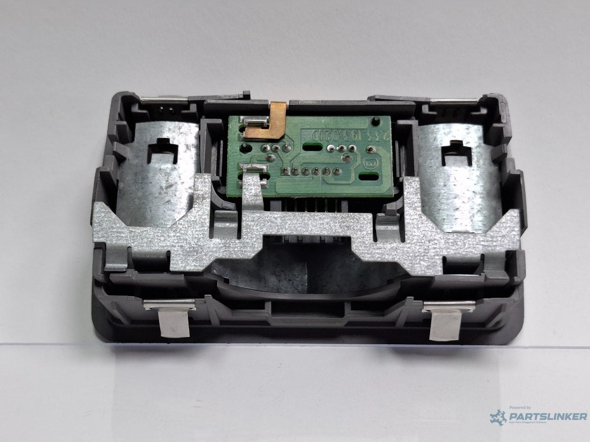 Plafoniera spate AUDI A6 II 4B2, 4B4, C5 1997 - 20052.5 TDI AKE, BAU, BDH, BND 4B9947123