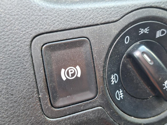 Buton frana de mana VOLKSWAGEN PASSAT Variant 3C5 2008 1.9 TDI BLS 77KW|105HP 2008